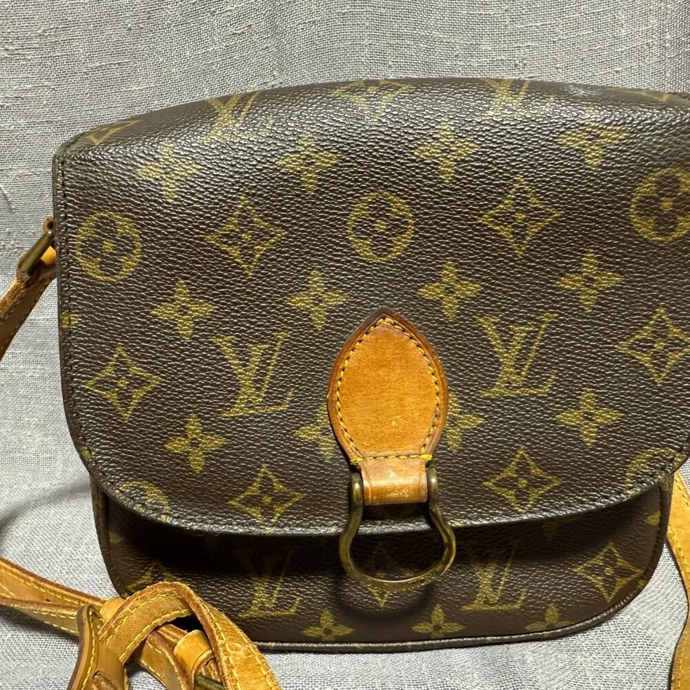 Louis Vuitton St. Cloud MM - Picture 10 of 12